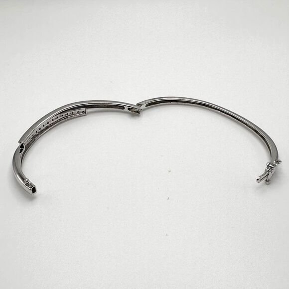 Sterling Silver Diamond Hinged Bangle Bracelet 0.075 TCW - Picture 3 of 9
